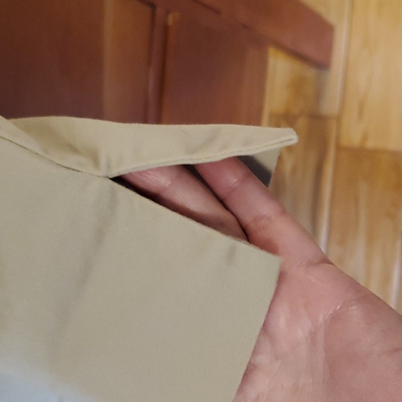 Tribal womens sz 10 Bermuda length shorts, great material, tan - Picture 4 of 14